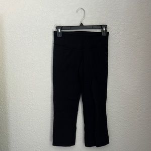 Lululemon capris. Size 4. Black.